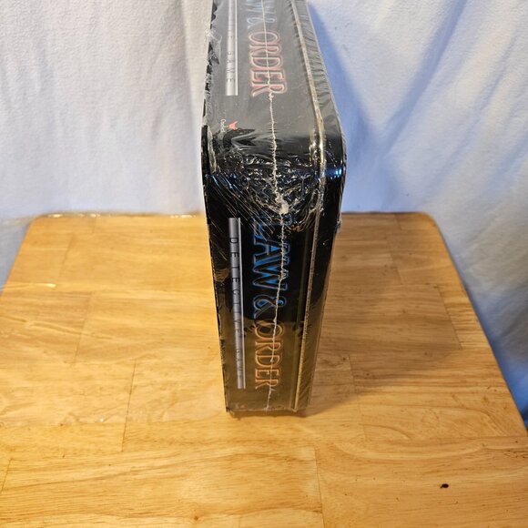 Law and Order Detective Game.  New in original packaging.  ITEM #1657 - Picture 3 of 4